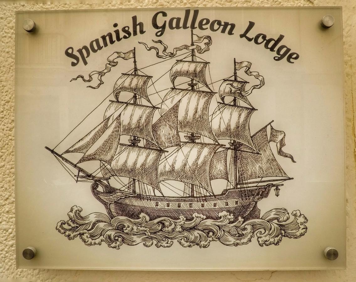 Spanish Galleon Lodge Cadiz Exterior photo